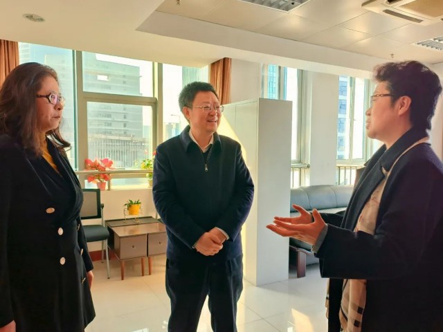 2.19周主席慰问.jpg