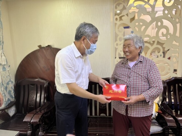 9.2慈通康黄主席2.jpg